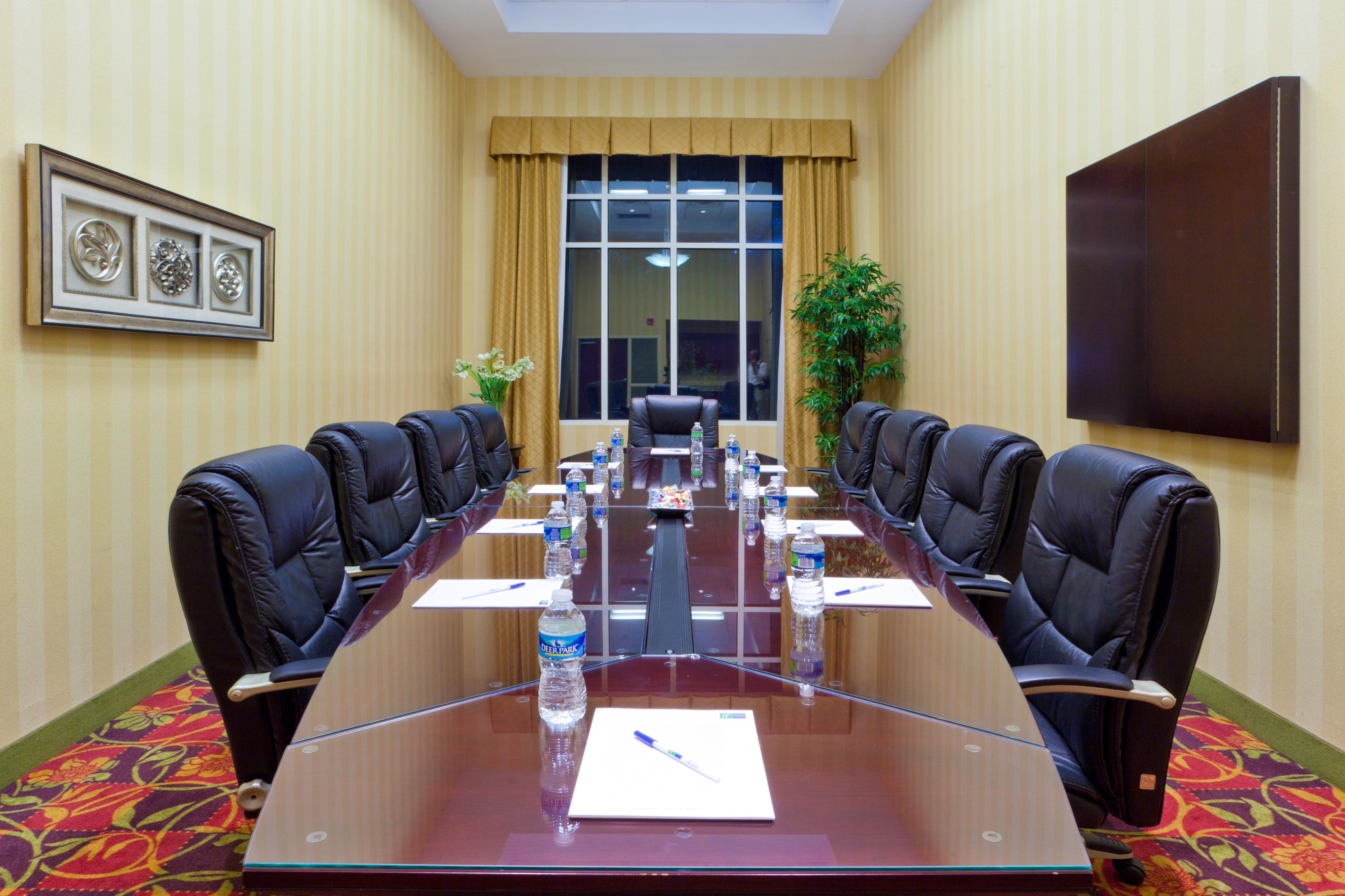 Holiday Inn Express Woodstock-Shenandoah Valley By Ihg Екстер'єр фото