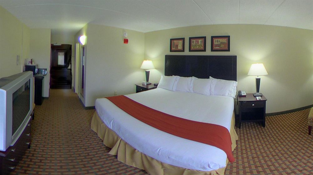 Holiday Inn Express Woodstock-Shenandoah Valley By Ihg Екстер'єр фото