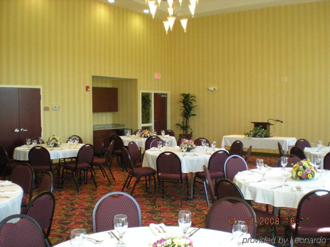 Holiday Inn Express Woodstock-Shenandoah Valley By Ihg Екстер'єр фото