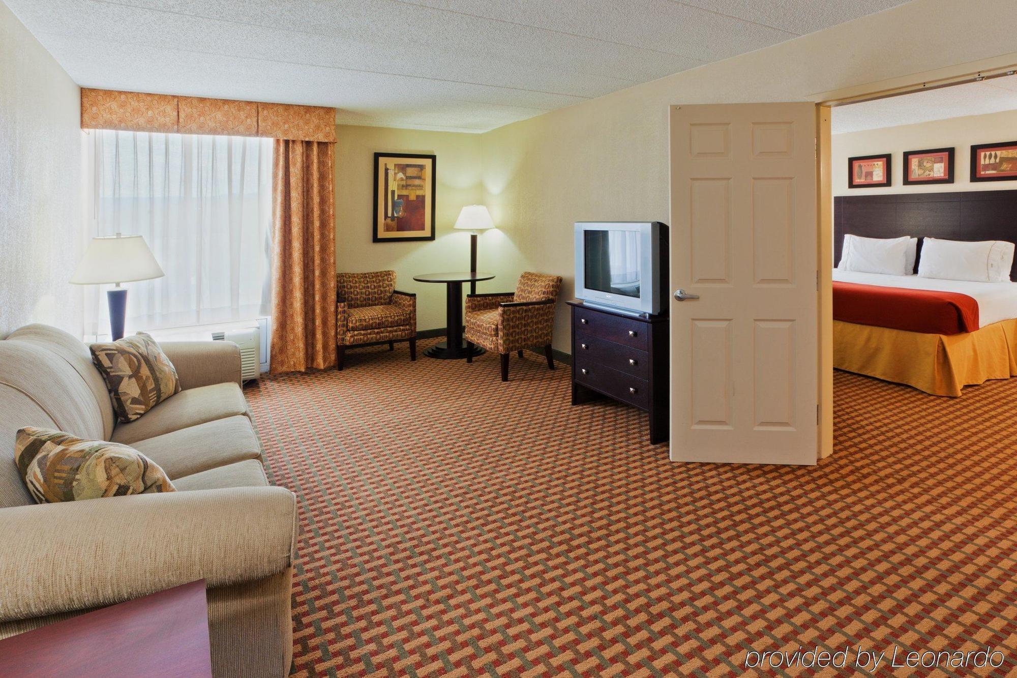 Holiday Inn Express Woodstock-Shenandoah Valley By Ihg Екстер'єр фото