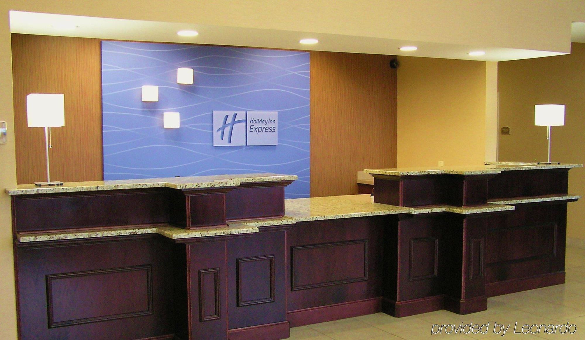 Holiday Inn Express Woodstock-Shenandoah Valley By Ihg Екстер'єр фото