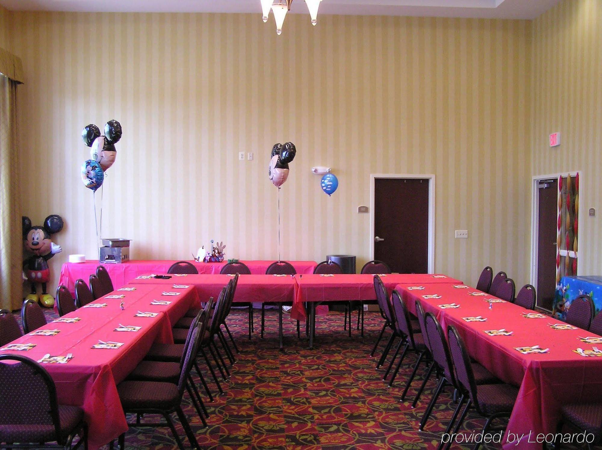 Holiday Inn Express Woodstock-Shenandoah Valley By Ihg Екстер'єр фото